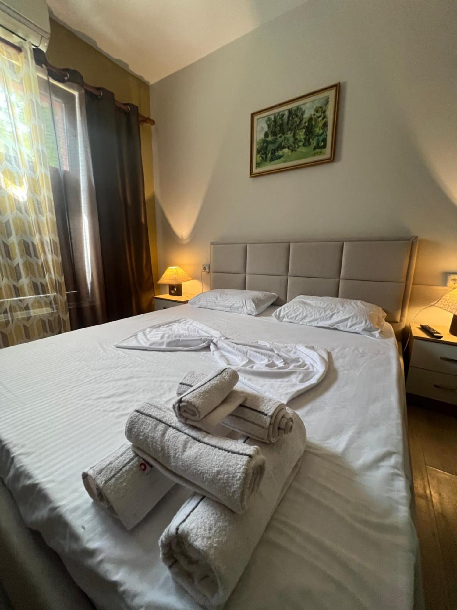 Destinacion Central Room 地拉那 外观 照片
